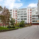 Beautiful In Pasila, Free Parking Huoneisto *